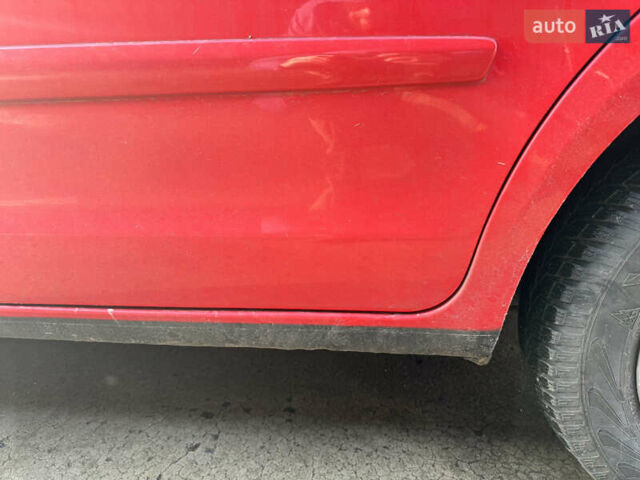 Красный Фольксваген Поло, объемом двигателя 1.4 л и пробегом 105 тыс. км за 6400 $, фото 19 на Automoto.ua