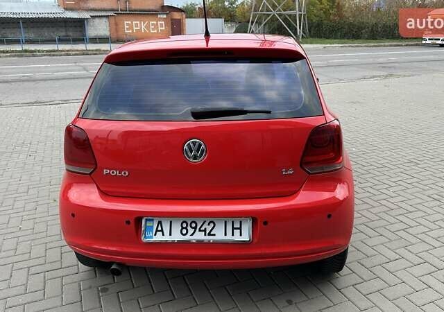 Красный Фольксваген Поло, объемом двигателя 1.39 л и пробегом 158 тыс. км за 6900 $, фото 17 на Automoto.ua