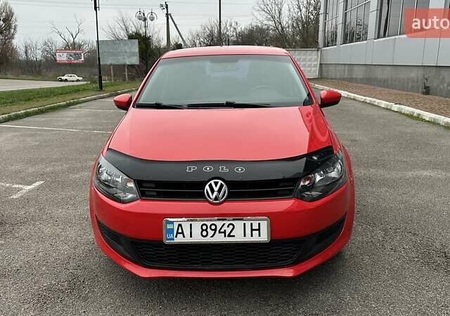 Красный Фольксваген Поло, объемом двигателя 1.39 л и пробегом 158 тыс. км за 6950 $, фото 2 на Automoto.ua