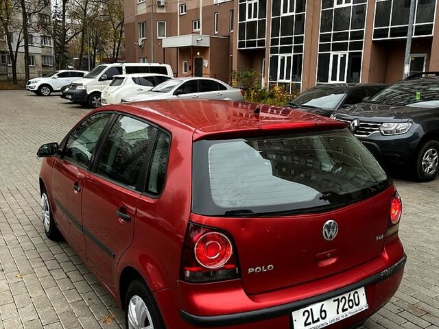 Червоний Фольксваген Поло, об'ємом двигуна 1.4 л та пробігом 193 тис. км за 2500 $, фото 7 на Automoto.ua