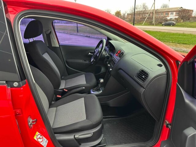 Красный Фольксваген Поло, объемом двигателя 1.4 л и пробегом 158 тыс. км за 6950 $, фото 8 на Automoto.ua