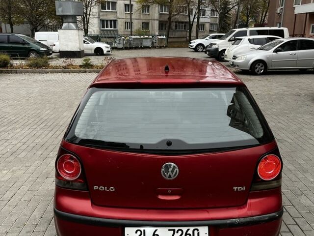 Червоний Фольксваген Поло, об'ємом двигуна 1.4 л та пробігом 193 тис. км за 2500 $, фото 3 на Automoto.ua