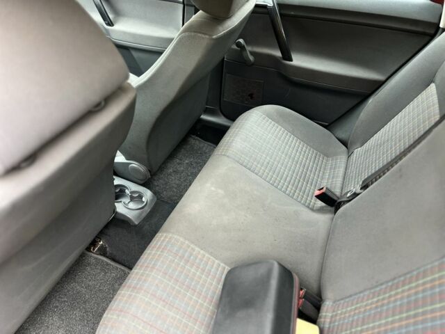 Красный Фольксваген Поло, объемом двигателя 0 л и пробегом 198 тыс. км за 2350 $, фото 10 на Automoto.ua