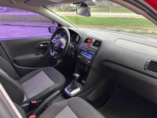 Красный Фольксваген Поло, объемом двигателя 1.4 л и пробегом 158 тыс. км за 6950 $, фото 9 на Automoto.ua