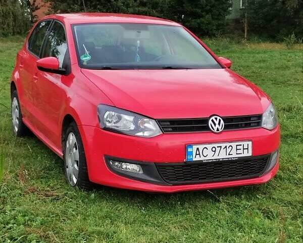 Красный Фольксваген Поло, объемом двигателя 1.6 л и пробегом 253 тыс. км за 6500 $, фото 9 на Automoto.ua