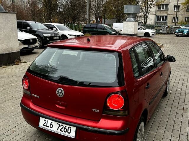 Червоний Фольксваген Поло, об'ємом двигуна 1.4 л та пробігом 193 тис. км за 2500 $, фото 9 на Automoto.ua
