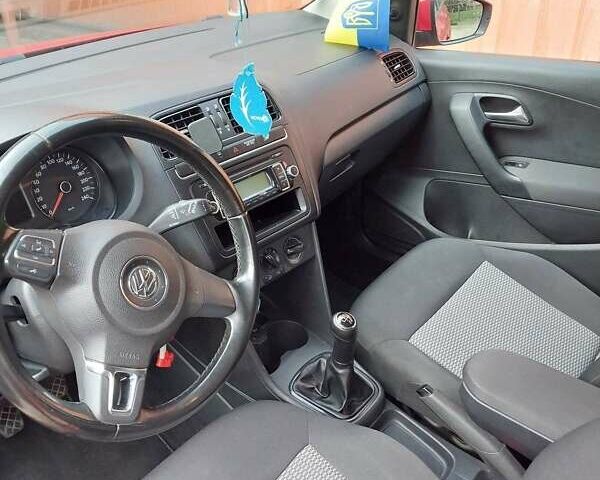 Красный Фольксваген Поло, объемом двигателя 1.6 л и пробегом 253 тыс. км за 6500 $, фото 10 на Automoto.ua