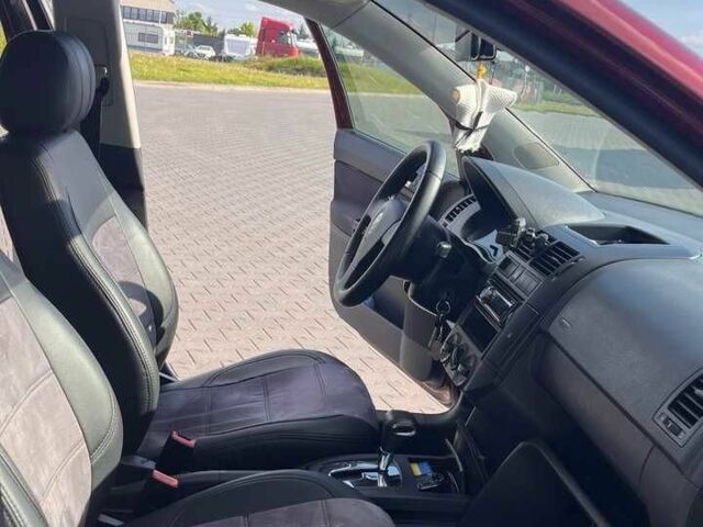 Красный Фольксваген Поло, объемом двигателя 1.4 л и пробегом 250 тыс. км за 6300 $, фото 6 на Automoto.ua