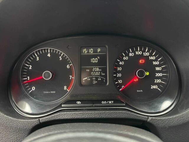 Красный Фольксваген Поло, объемом двигателя 1.4 л и пробегом 158 тыс. км за 6950 $, фото 7 на Automoto.ua