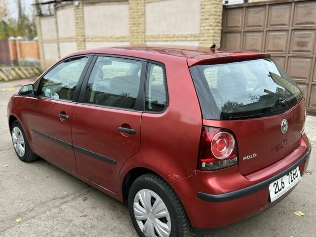 Красный Фольксваген Поло, объемом двигателя 0 л и пробегом 198 тыс. км за 2350 $, фото 5 на Automoto.ua