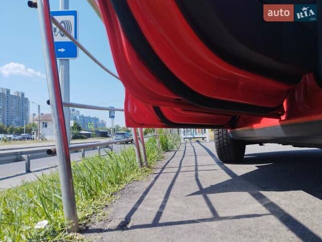 Красный Фольксваген Поло, объемом двигателя 1.39 л и пробегом 177 тыс. км за 6600 $, фото 8 на Automoto.ua