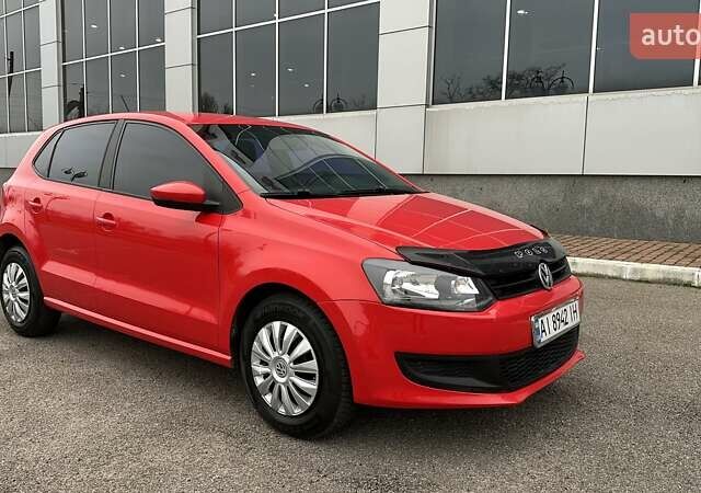 Красный Фольксваген Поло, объемом двигателя 1.39 л и пробегом 158 тыс. км за 6950 $, фото 3 на Automoto.ua