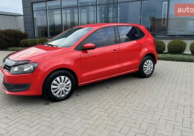 Красный Фольксваген Поло, объемом двигателя 1.39 л и пробегом 158 тыс. км за 6900 $, фото 16 на Automoto.ua