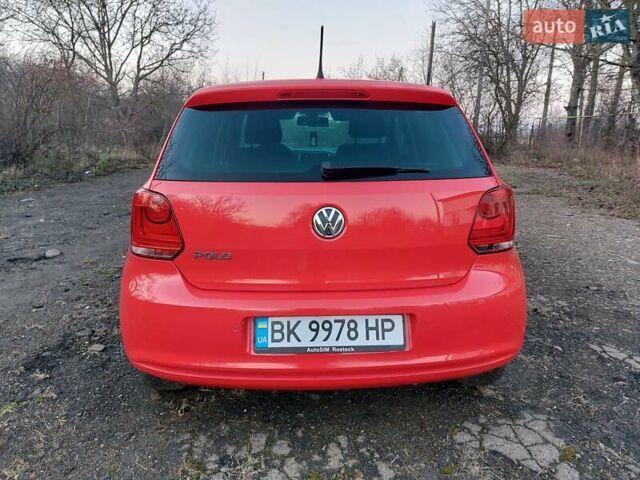 Червоний Фольксваген Поло, об'ємом двигуна 1.2 л та пробігом 200 тис. км за 5550 $, фото 16 на Automoto.ua
