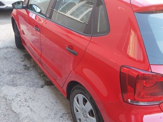 Красный Фольксваген Поло, объемом двигателя 1.2 л и пробегом 150 тыс. км за 5200 $, фото 10 на Automoto.ua