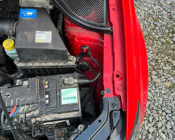 Красный Фольксваген Поло, объемом двигателя 1.2 л и пробегом 199 тыс. км за 5250 $, фото 38 на Automoto.ua