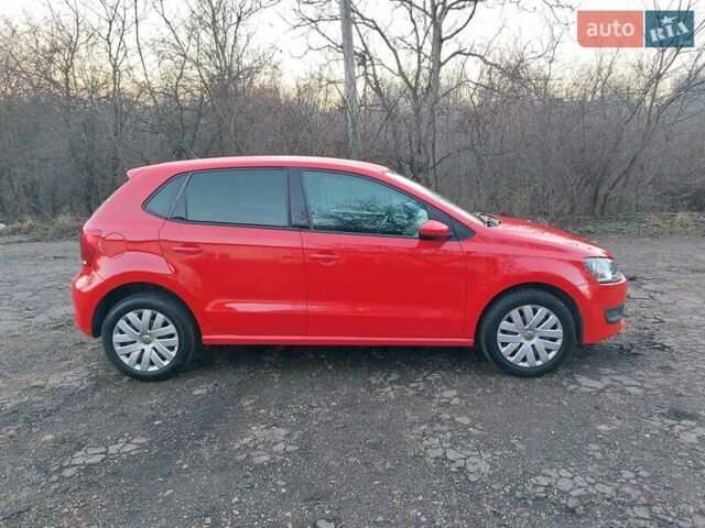 Червоний Фольксваген Поло, об'ємом двигуна 1.2 л та пробігом 200 тис. км за 5550 $, фото 8 на Automoto.ua
