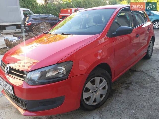 Красный Фольксваген Поло, объемом двигателя 1.2 л и пробегом 150 тыс. км за 6100 $, фото 13 на Automoto.ua