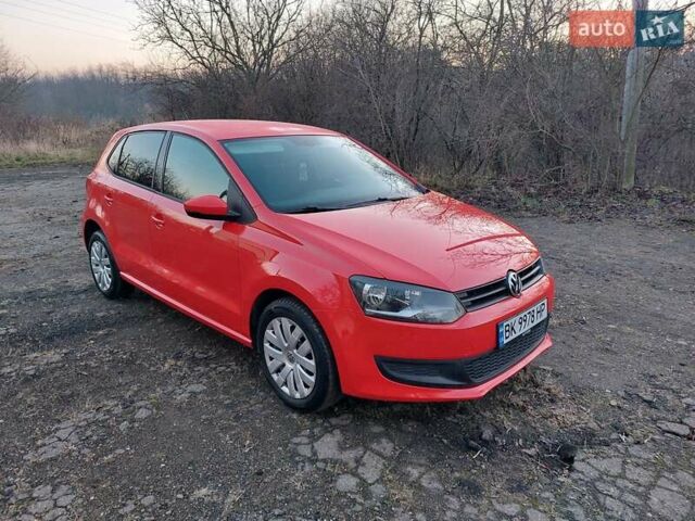 Червоний Фольксваген Поло, об'ємом двигуна 1.2 л та пробігом 200 тис. км за 5550 $, фото 25 на Automoto.ua