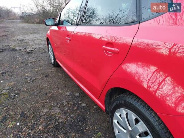 Червоний Фольксваген Поло, об'ємом двигуна 1.2 л та пробігом 200 тис. км за 5550 $, фото 23 на Automoto.ua