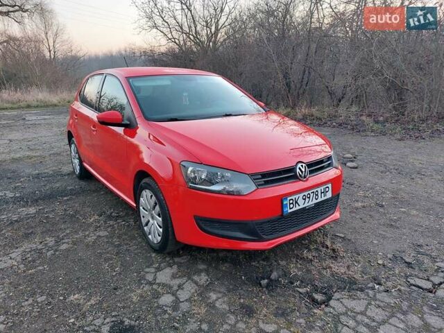 Червоний Фольксваген Поло, об'ємом двигуна 1.2 л та пробігом 200 тис. км за 5550 $, фото 11 на Automoto.ua