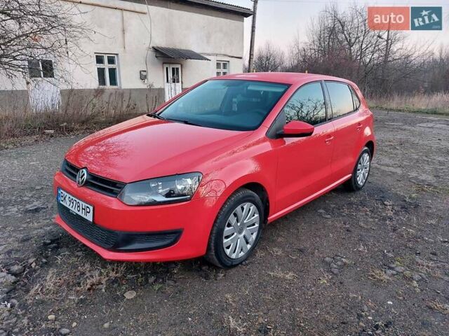 Червоний Фольксваген Поло, об'ємом двигуна 1.2 л та пробігом 200 тис. км за 5550 $, фото 13 на Automoto.ua