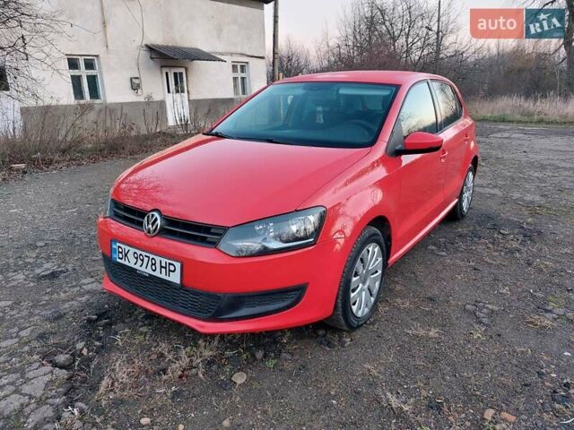 Червоний Фольксваген Поло, об'ємом двигуна 1.2 л та пробігом 200 тис. км за 5550 $, фото 12 на Automoto.ua