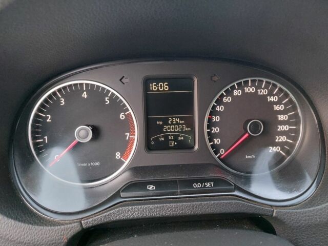 Червоний Фольксваген Поло, об'ємом двигуна 1.2 л та пробігом 200 тис. км за 5550 $, фото 22 на Automoto.ua