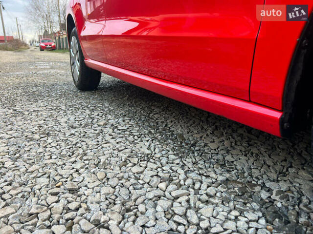 Красный Фольксваген Поло, объемом двигателя 1.2 л и пробегом 199 тыс. км за 5250 $, фото 21 на Automoto.ua