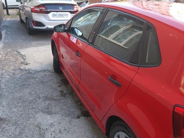 Красный Фольксваген Поло, объемом двигателя 1.2 л и пробегом 150 тыс. км за 5200 $, фото 9 на Automoto.ua