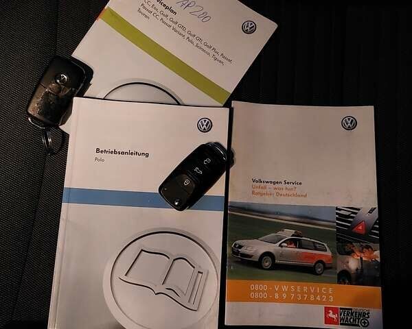 Червоний Фольксваген Поло, об'ємом двигуна 1.2 л та пробігом 200 тис. км за 5550 $, фото 65 на Automoto.ua