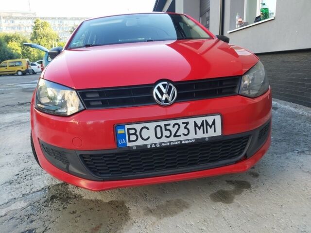 Красный Фольксваген Поло, объемом двигателя 1.2 л и пробегом 150 тыс. км за 5200 $, фото 11 на Automoto.ua