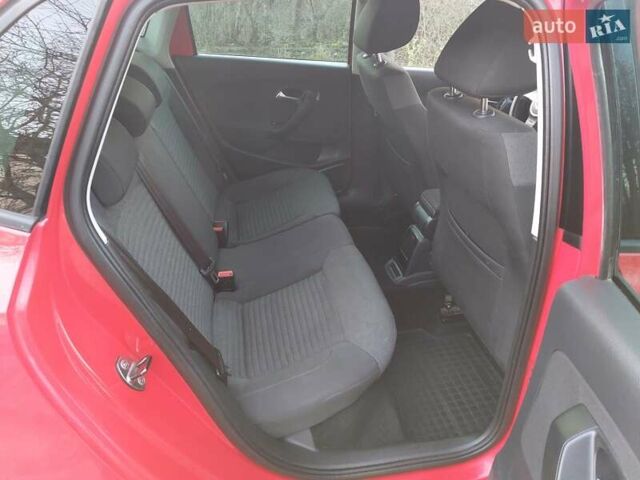 Червоний Фольксваген Поло, об'ємом двигуна 1.2 л та пробігом 200 тис. км за 5550 $, фото 37 на Automoto.ua