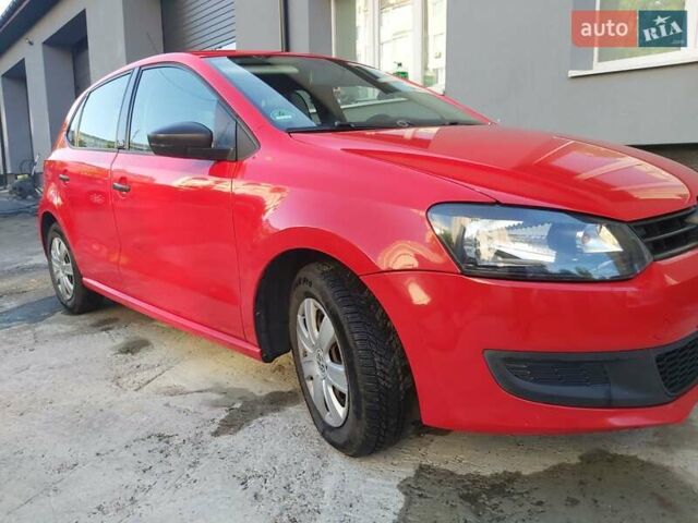 Красный Фольксваген Поло, объемом двигателя 1.2 л и пробегом 150 тыс. км за 6100 $, фото 17 на Automoto.ua