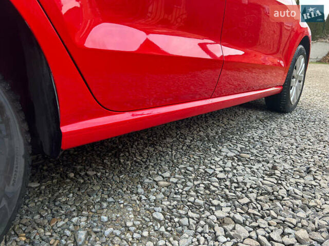 Красный Фольксваген Поло, объемом двигателя 1.2 л и пробегом 199 тыс. км за 5250 $, фото 23 на Automoto.ua