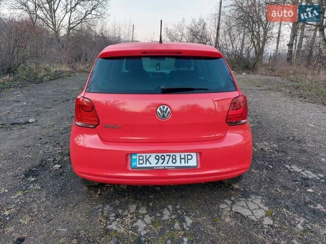 Червоний Фольксваген Поло, об'ємом двигуна 1.2 л та пробігом 200 тис. км за 5550 $, фото 6 на Automoto.ua