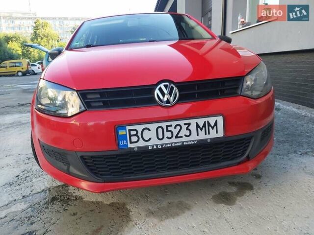 Красный Фольксваген Поло, объемом двигателя 1.2 л и пробегом 150 тыс. км за 6100 $, фото 12 на Automoto.ua
