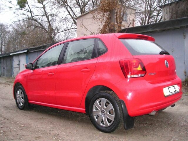 Красный Фольксваген Поло, объемом двигателя 1.4 л и пробегом 85 тыс. км за 8500 $, фото 3 на Automoto.ua