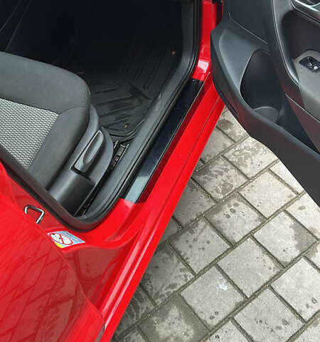 Червоний Фольксваген Поло, об'ємом двигуна 1.39 л та пробігом 180 тис. км за 7850 $, фото 10 на Automoto.ua