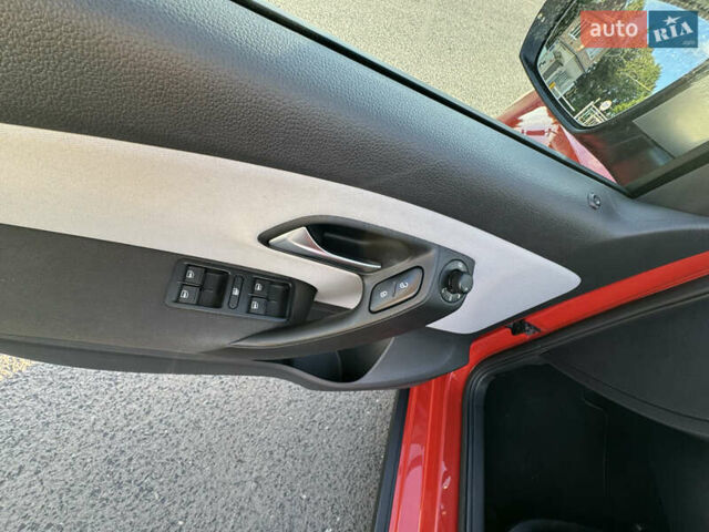 Красный Фольксваген Поло, объемом двигателя 1.2 л и пробегом 156 тыс. км за 9200 $, фото 30 на Automoto.ua