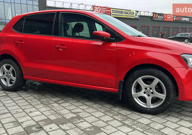 Червоний Фольксваген Поло, об'ємом двигуна 1.39 л та пробігом 180 тис. км за 7850 $, фото 3 на Automoto.ua