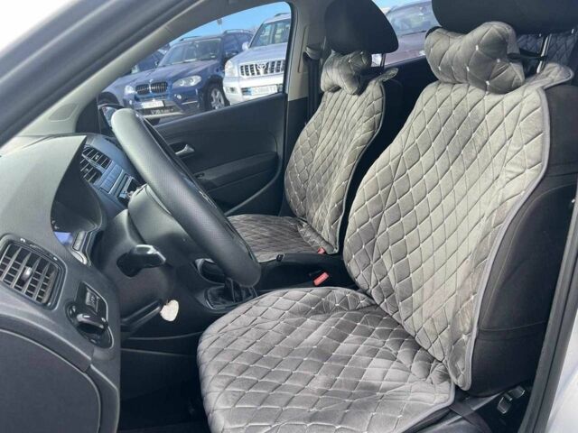 Красный Фольксваген Поло, объемом двигателя 2 л и пробегом 195 тыс. км за 6490 $, фото 17 на Automoto.ua