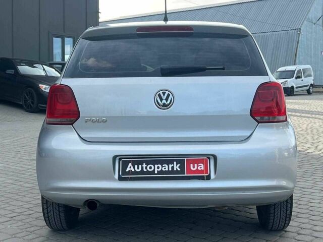 Красный Фольксваген Поло, объемом двигателя 2 л и пробегом 195 тыс. км за 6490 $, фото 7 на Automoto.ua