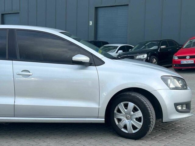 Красный Фольксваген Поло, объемом двигателя 2 л и пробегом 195 тыс. км за 6490 $, фото 11 на Automoto.ua