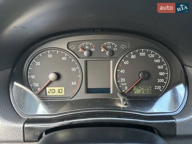 Красный Фольксваген Поло, объемом двигателя 1.39 л и пробегом 192 тыс. км за 4800 $, фото 20 на Automoto.ua