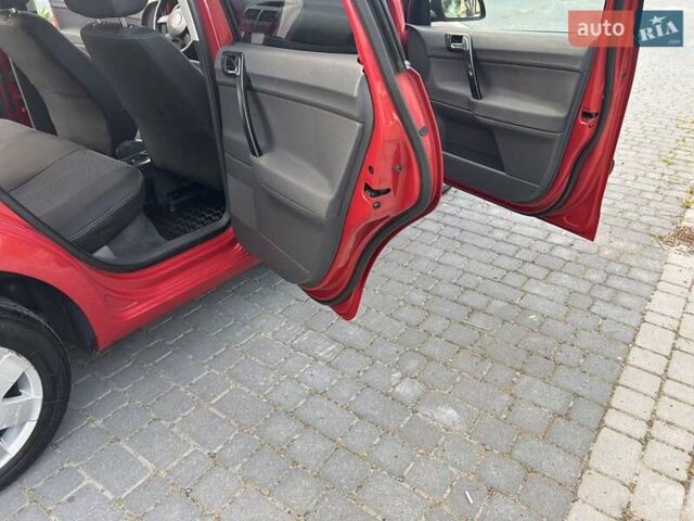 Красный Фольксваген Поло, объемом двигателя 1.39 л и пробегом 192 тыс. км за 4800 $, фото 17 на Automoto.ua