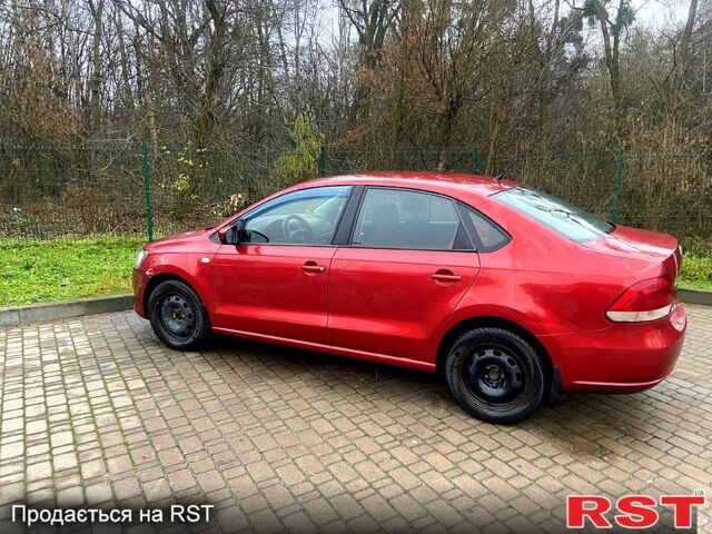 Красный Фольксваген Поло, объемом двигателя 1.6 л и пробегом 235 тыс. км за 5300 $, фото 2 на Automoto.ua