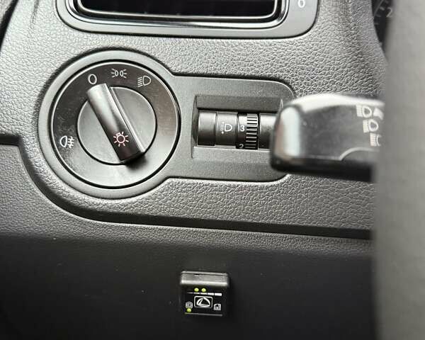 Красный Фольксваген Поло, объемом двигателя 1.6 л и пробегом 141 тыс. км за 6900 $, фото 10 на Automoto.ua