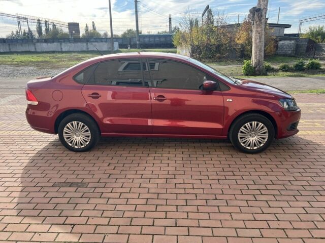 Красный Фольксваген Поло, объемом двигателя 1.6 л и пробегом 210 тыс. км за 7500 $, фото 11 на Automoto.ua