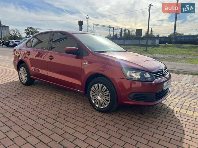 Красный Фольксваген Поло, объемом двигателя 1.6 л и пробегом 211 тыс. км за 6900 $, фото 14 на Automoto.ua